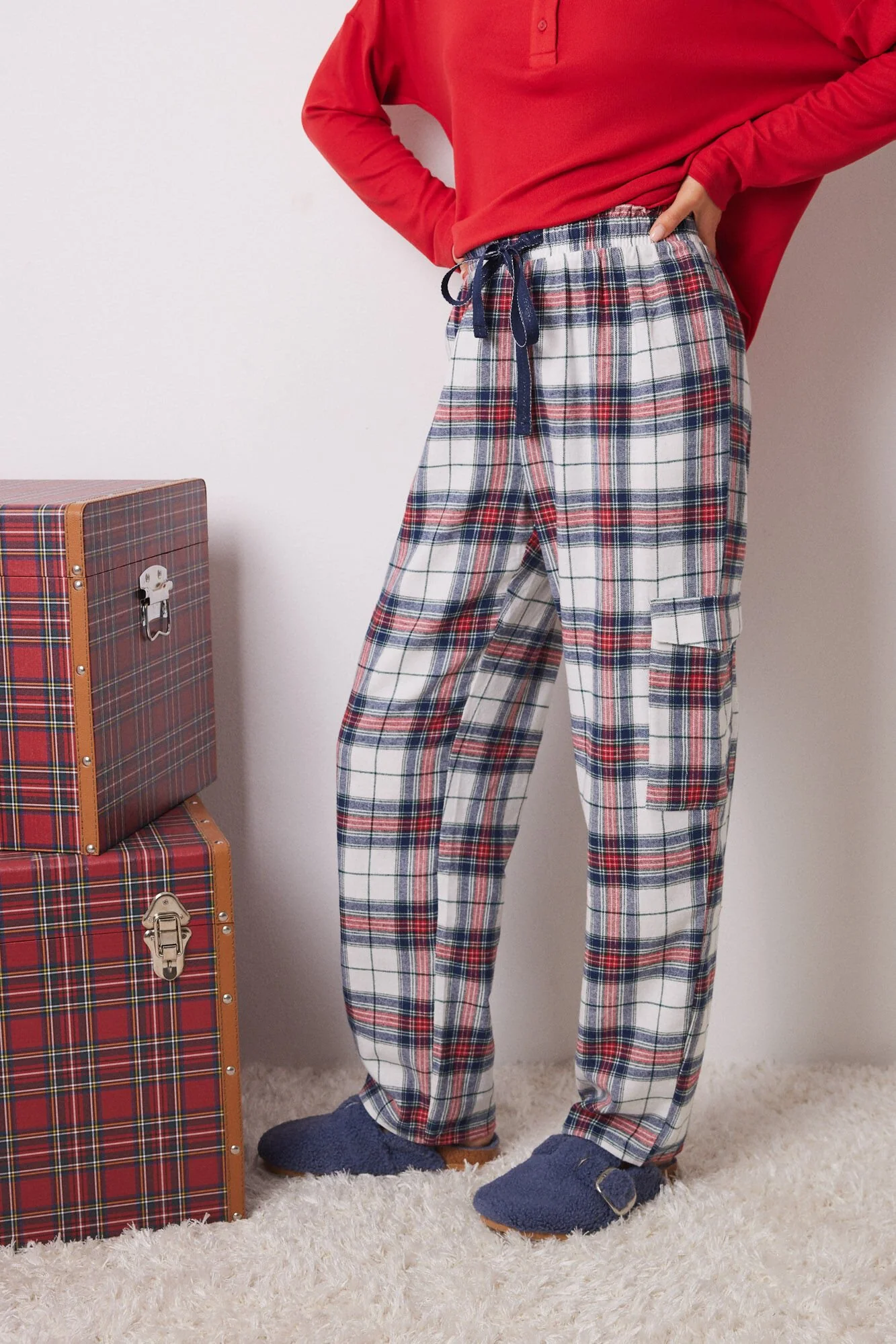 100% checked cotton cargo pants - Image 5