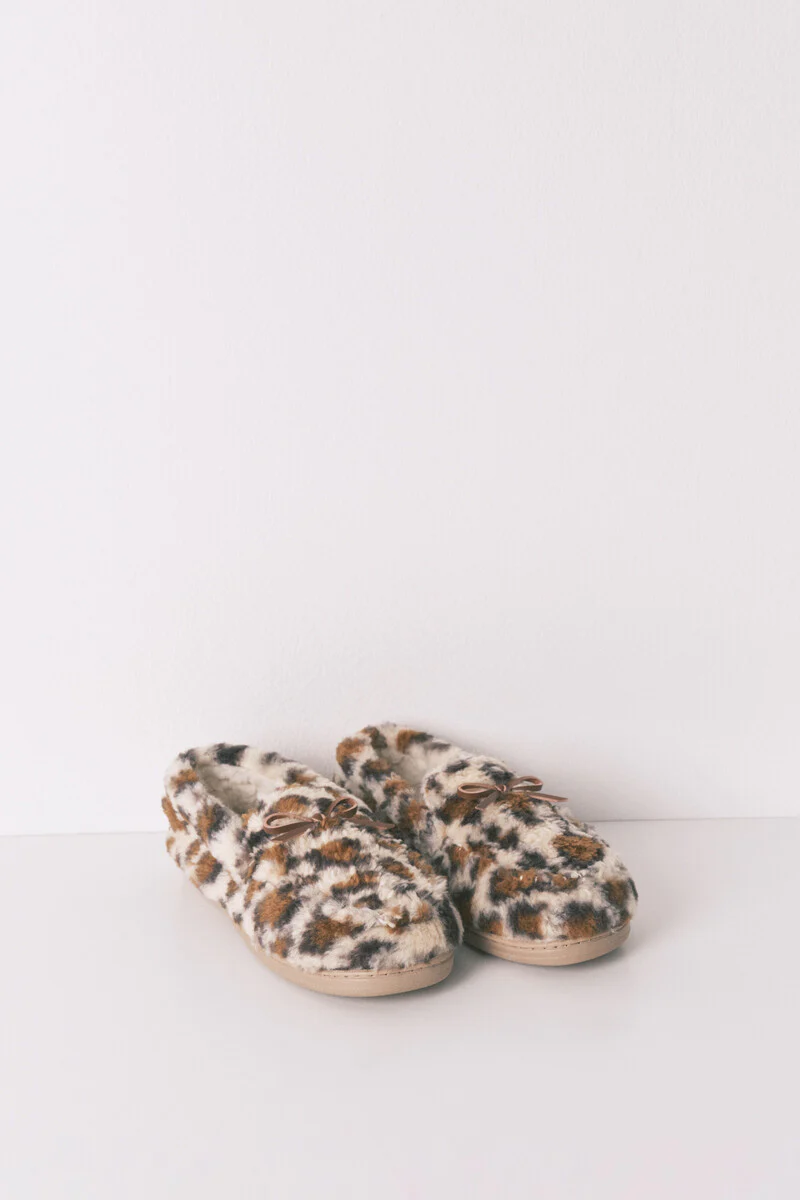 Animal print faux shearling slippers - Image 5