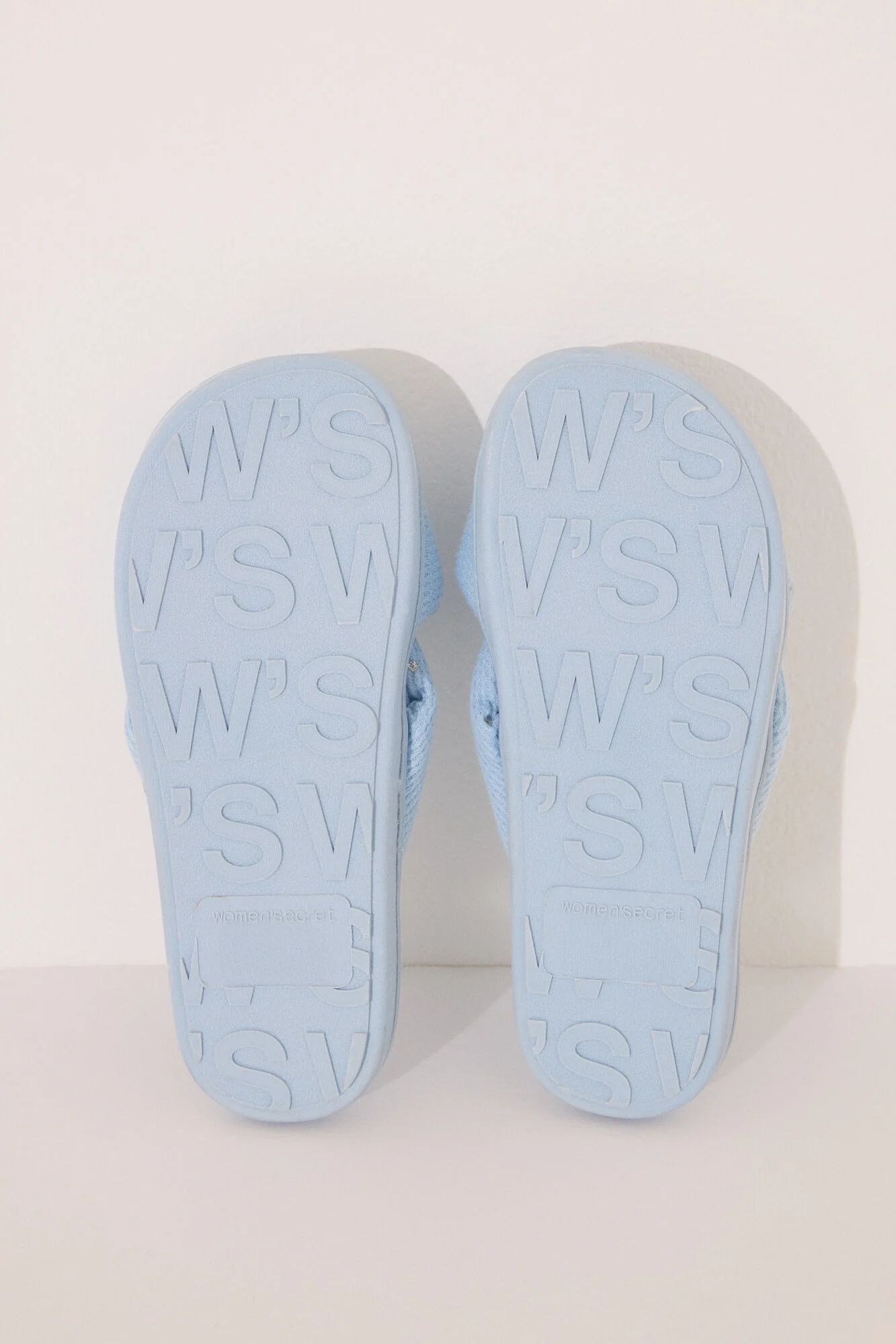 Blue knot waffle shower slipper - Image 3