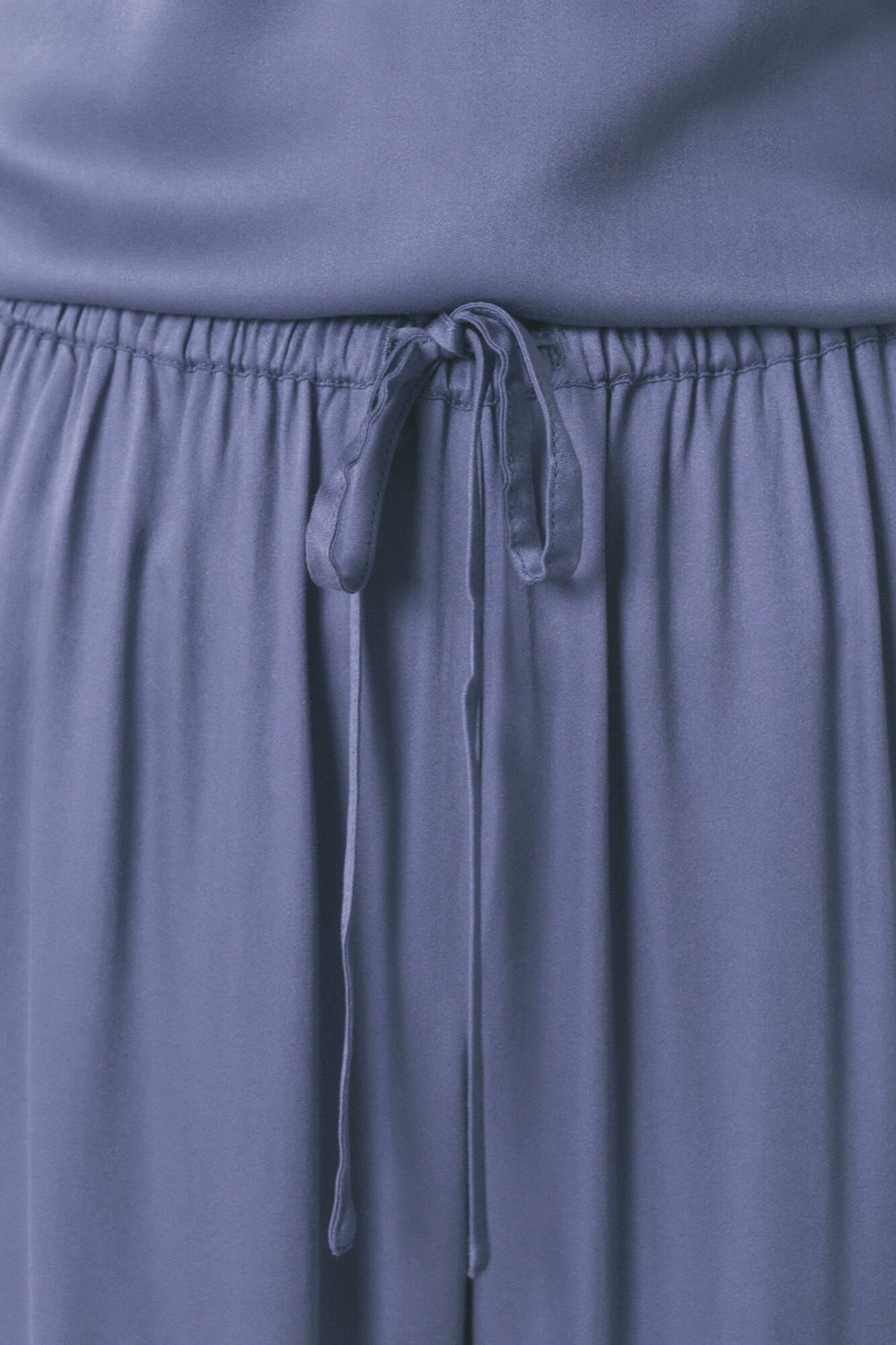 Blue long pyjamas with pleated neckline - Image 3