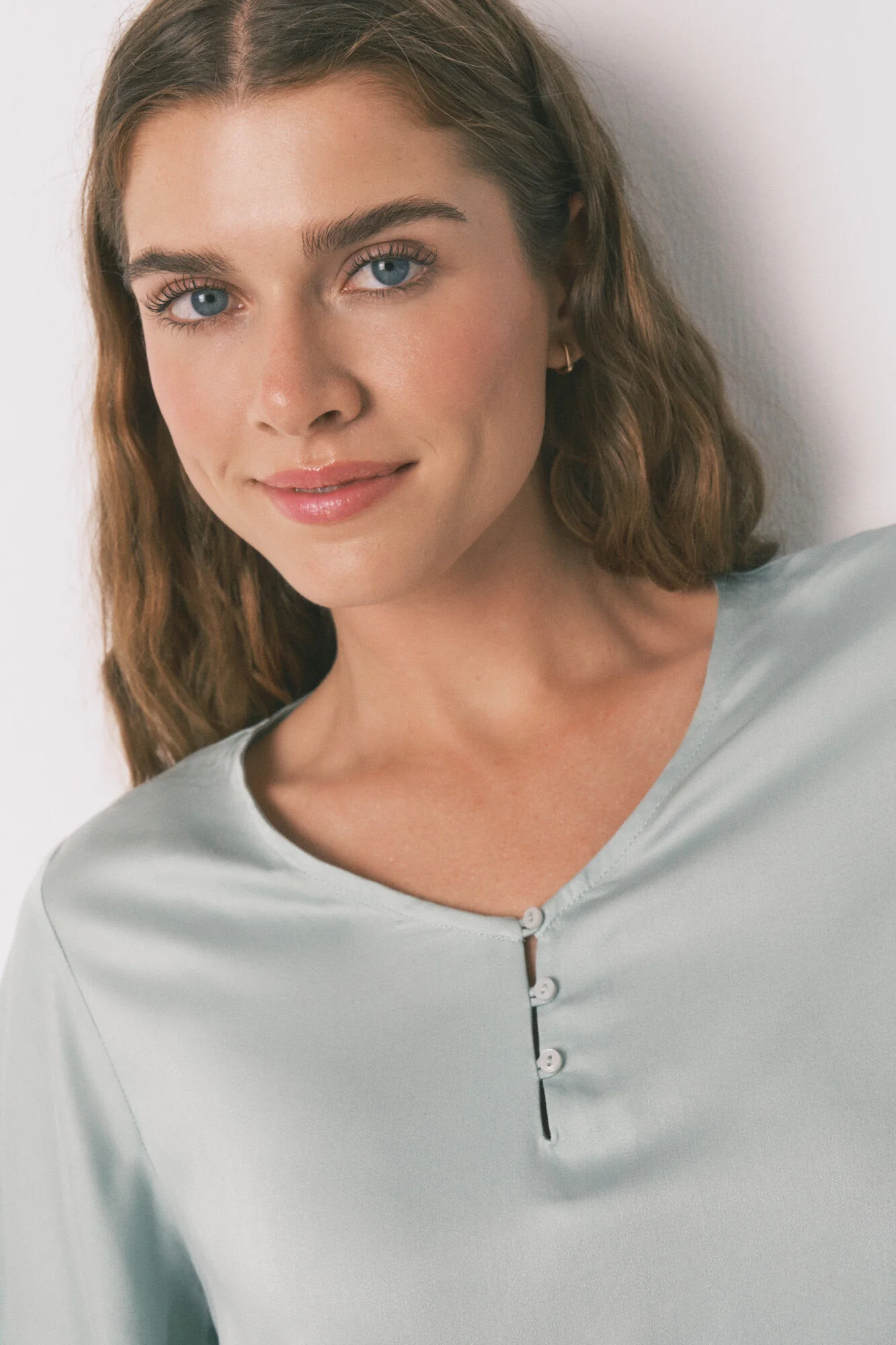 Green floral viscose satin pyjamas - Image 4