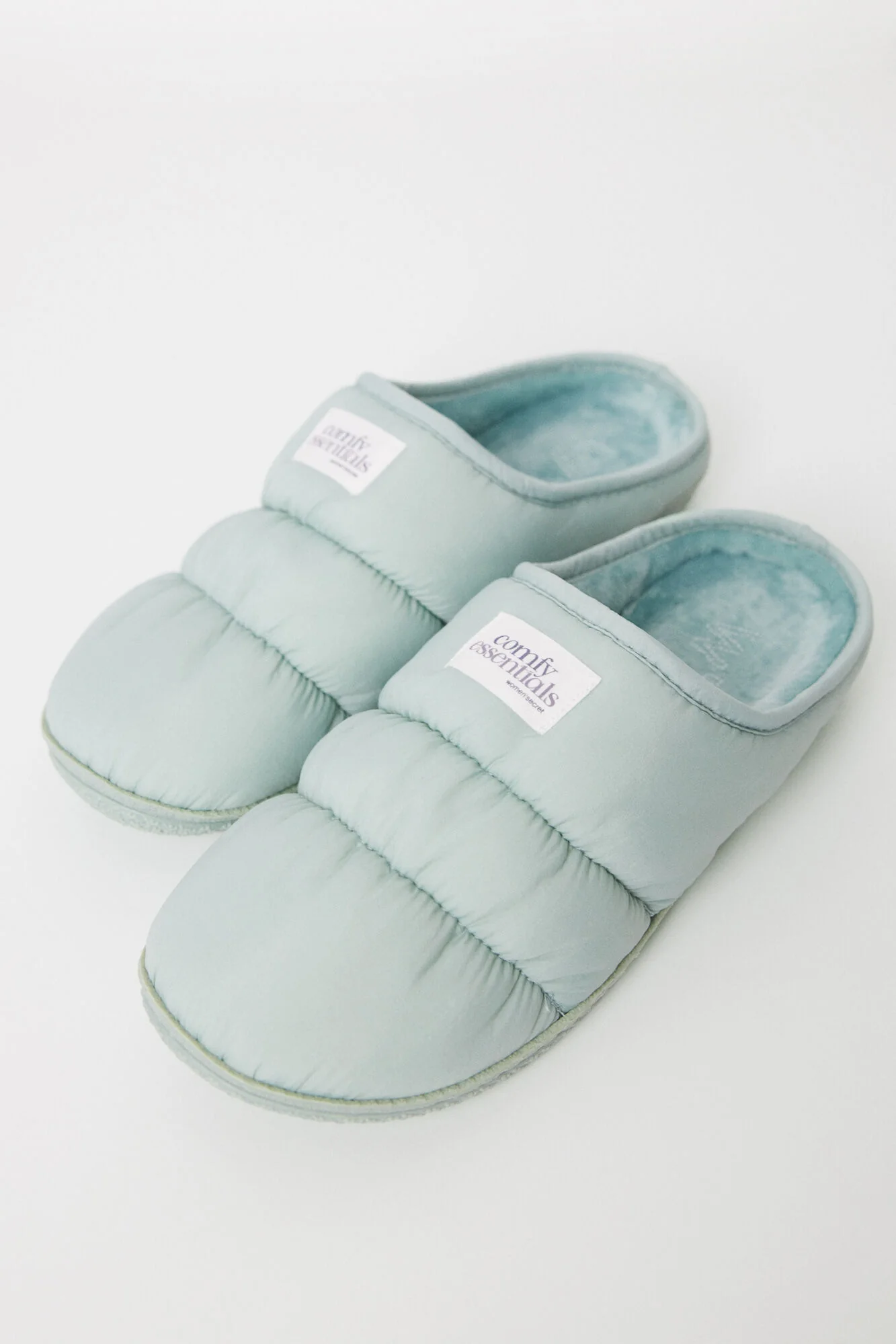 Green padded nylon house slippers - Image 4