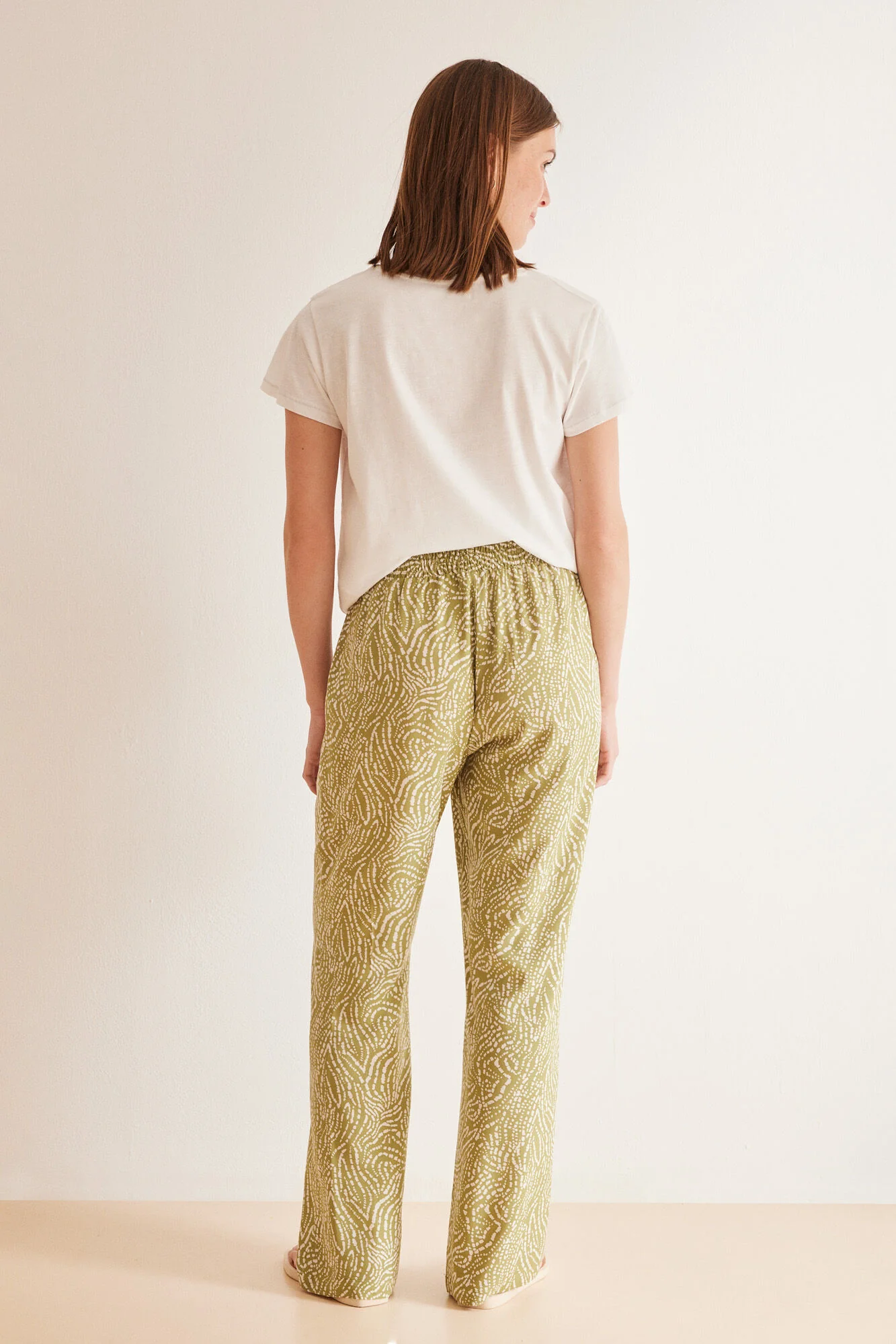 Green ethnic print trousers - Image 3