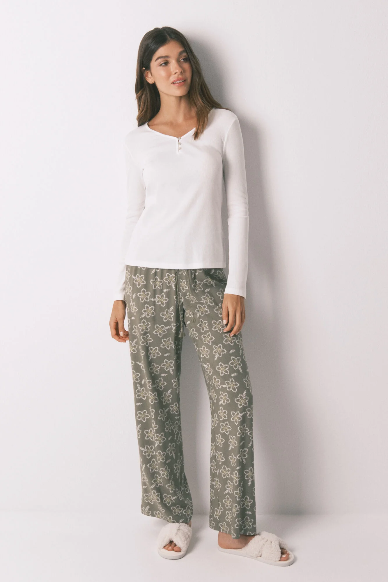 Ivory cotton baker's T-shirt - Image 6