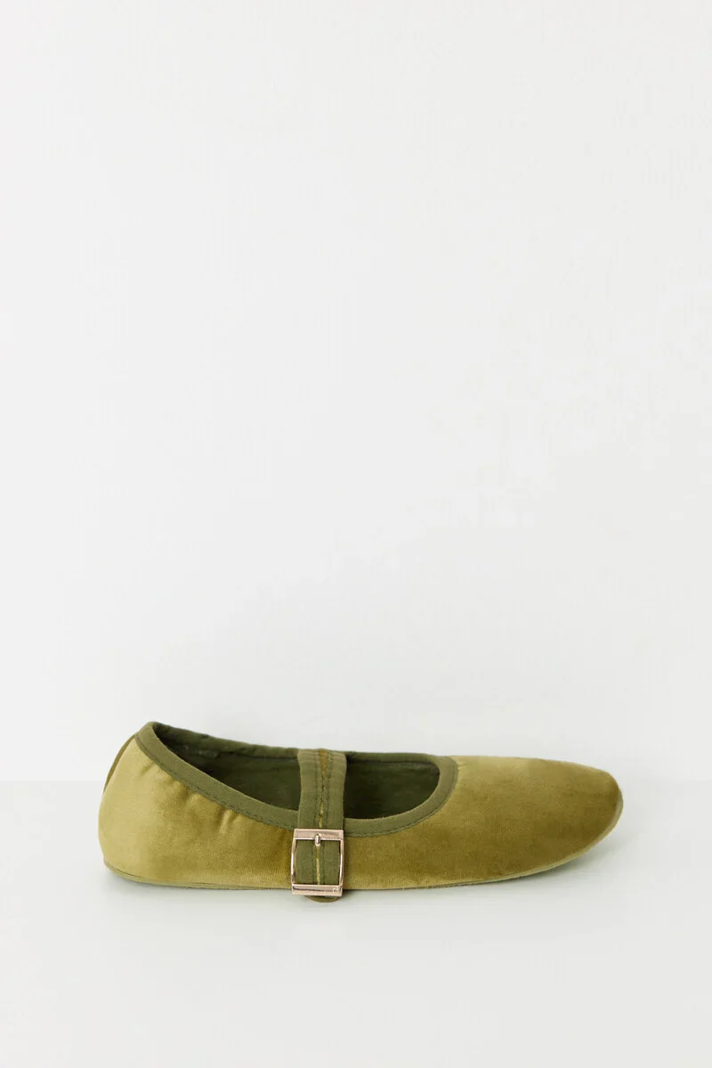 Green ballet flats style slippers - Image 2