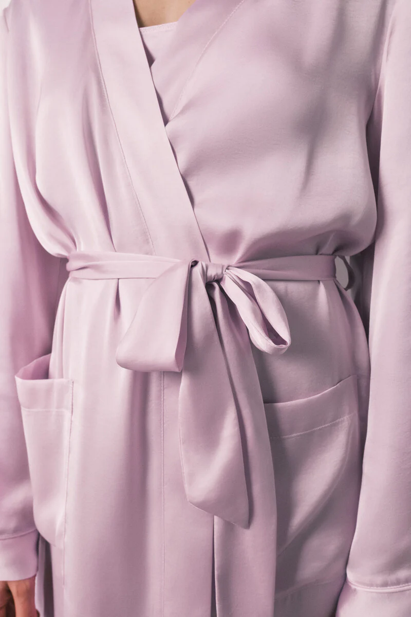 Lilac satin midi robe - Image 2