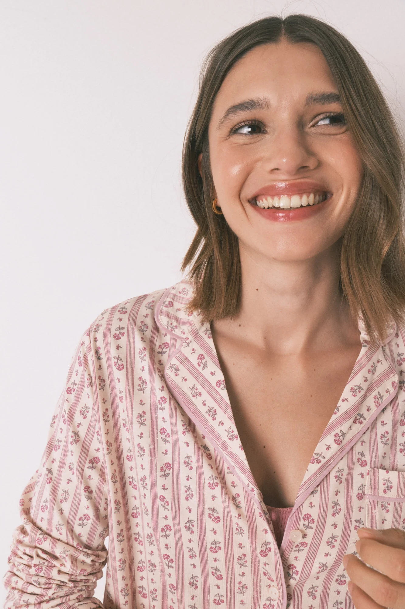 Long 100% cotton classic pyjamas with pink flowers - Image 5