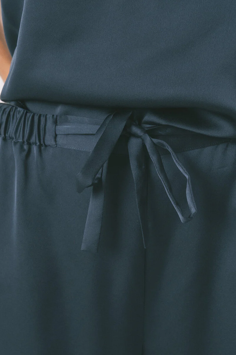 Long blue satin pajamas - Image 4
