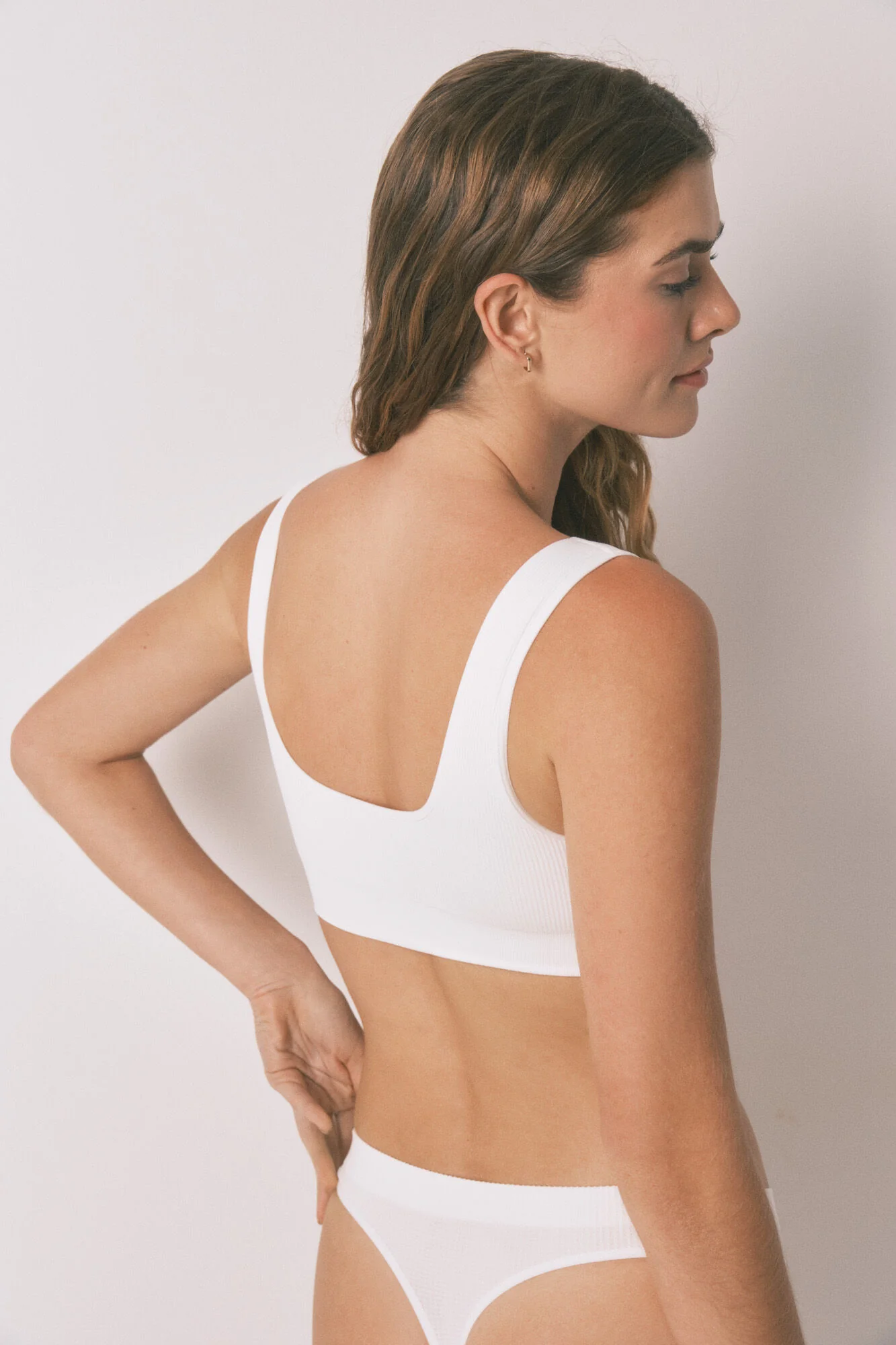LOVELY ivory ribbed seamless top - Image 6