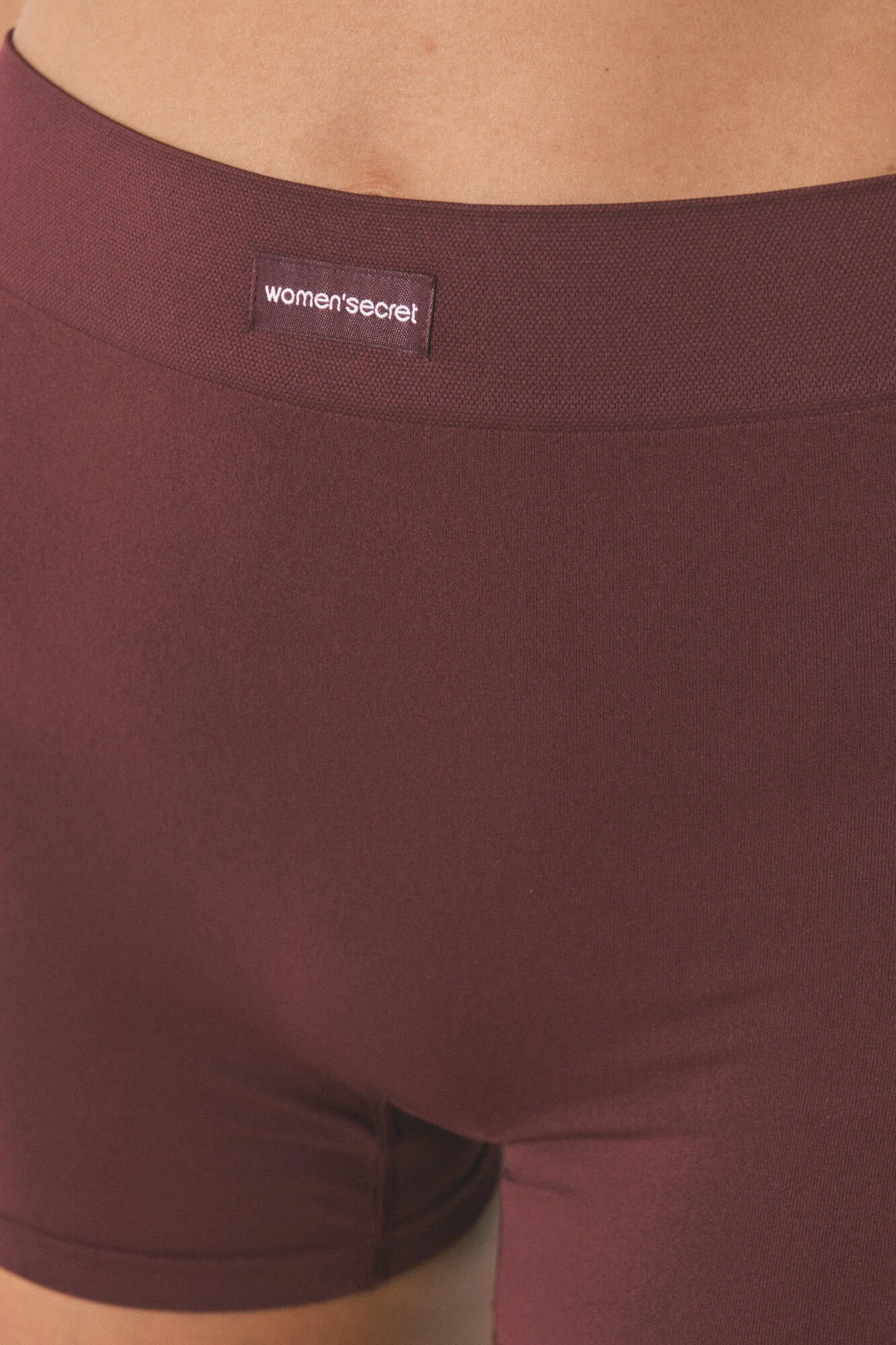 Maroon seamless trouser - Image 3