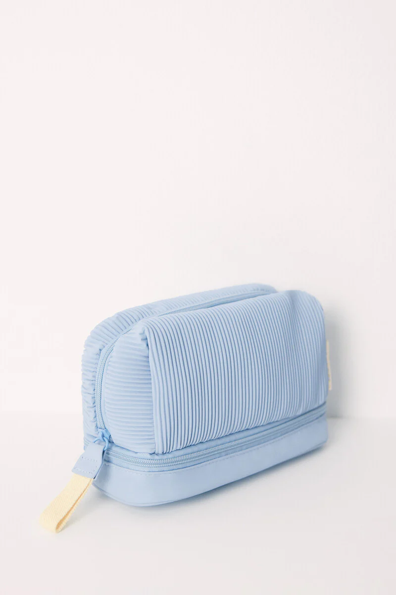 Medium blue rubberized toiletry bag - Image 3