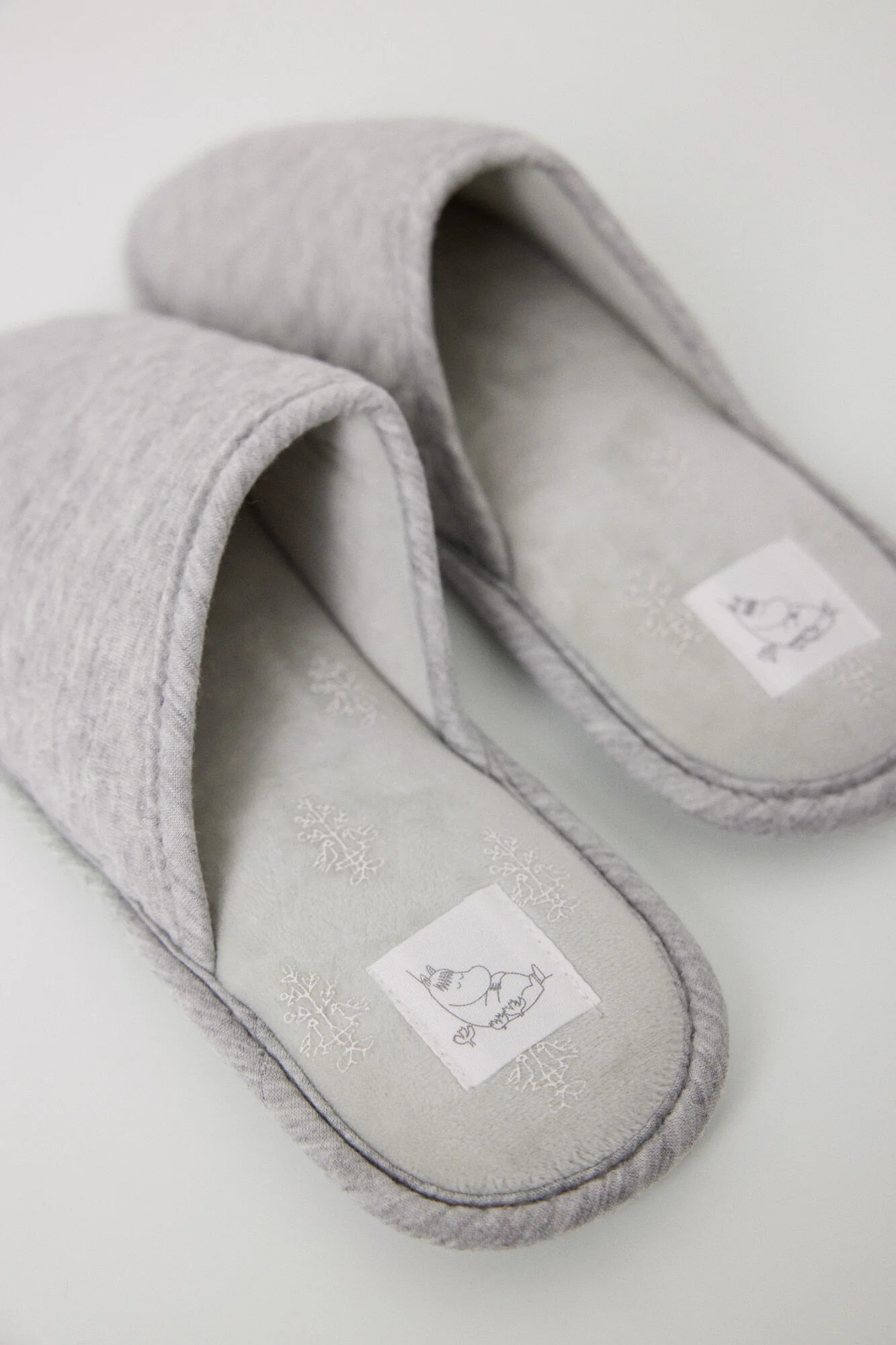 Moomin grey slippers - Image 3