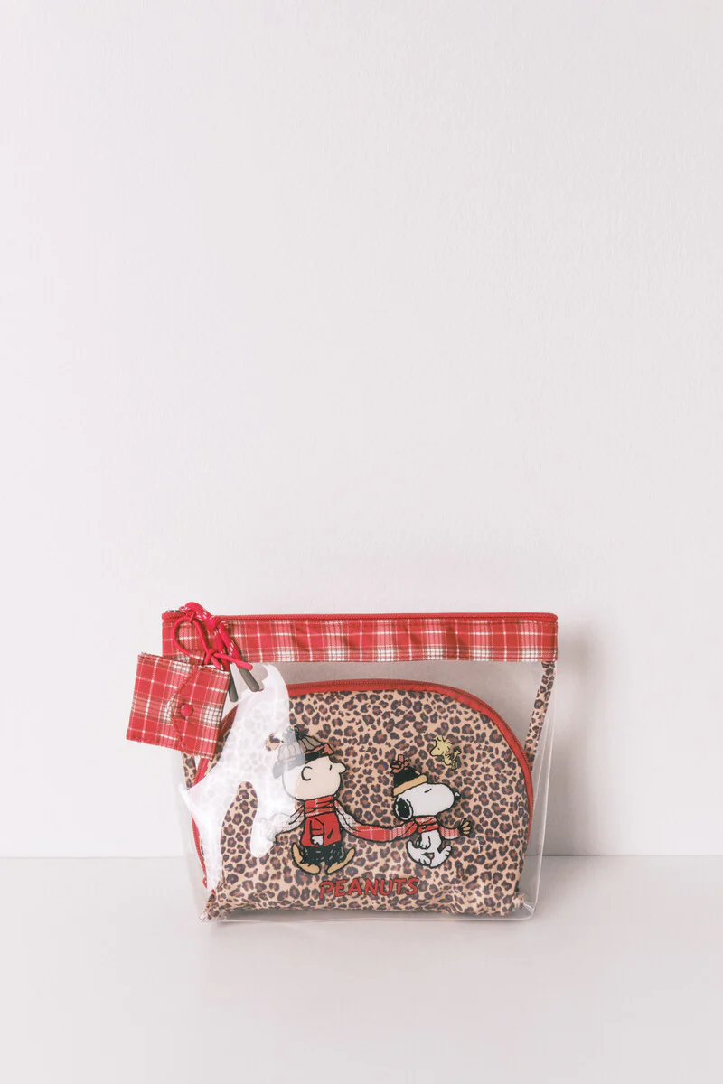 Pack of 2 animal print and Snoopy toiletry bags - Image 5