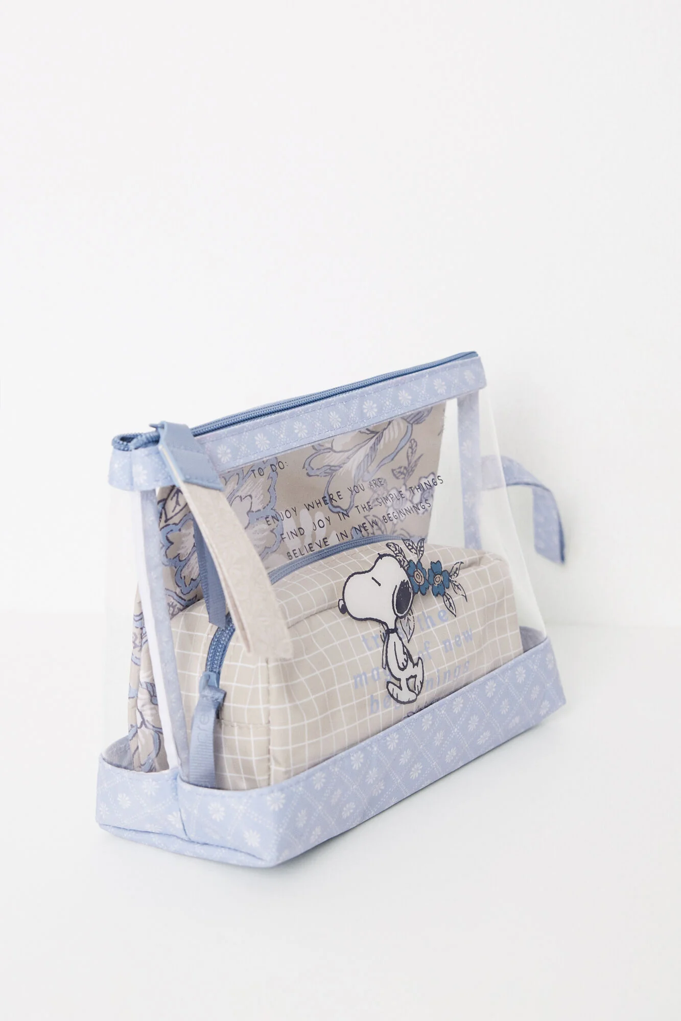 Pack of 3 Snoopy toiletry bags - Image 3