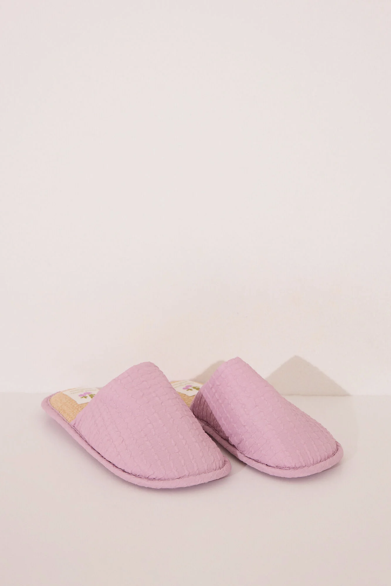 Pink slippers - Image 5