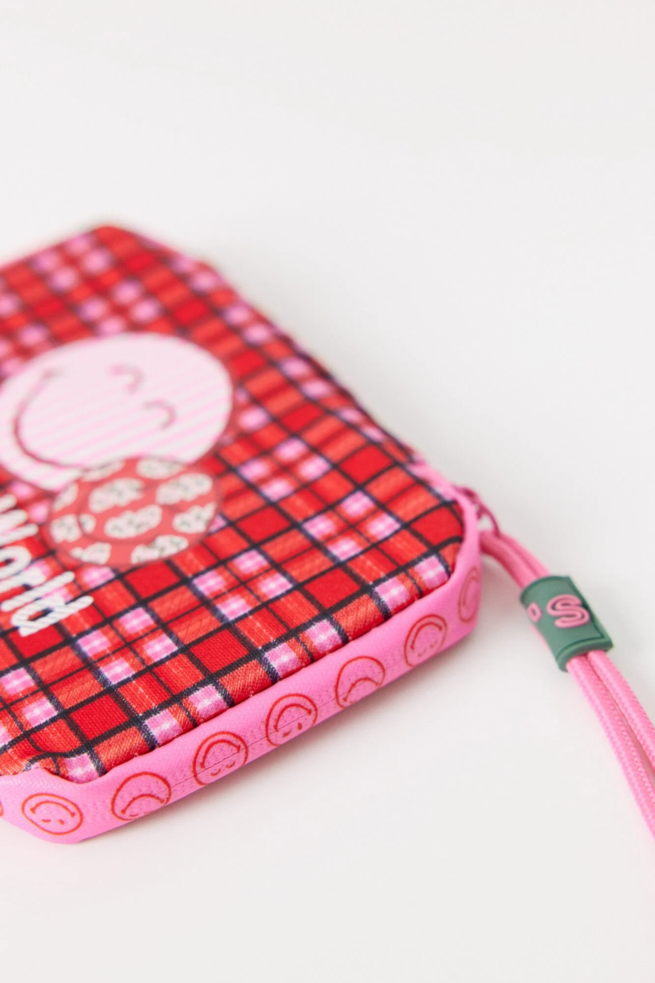 Smiley checkered neoprene cable cover - Image 4