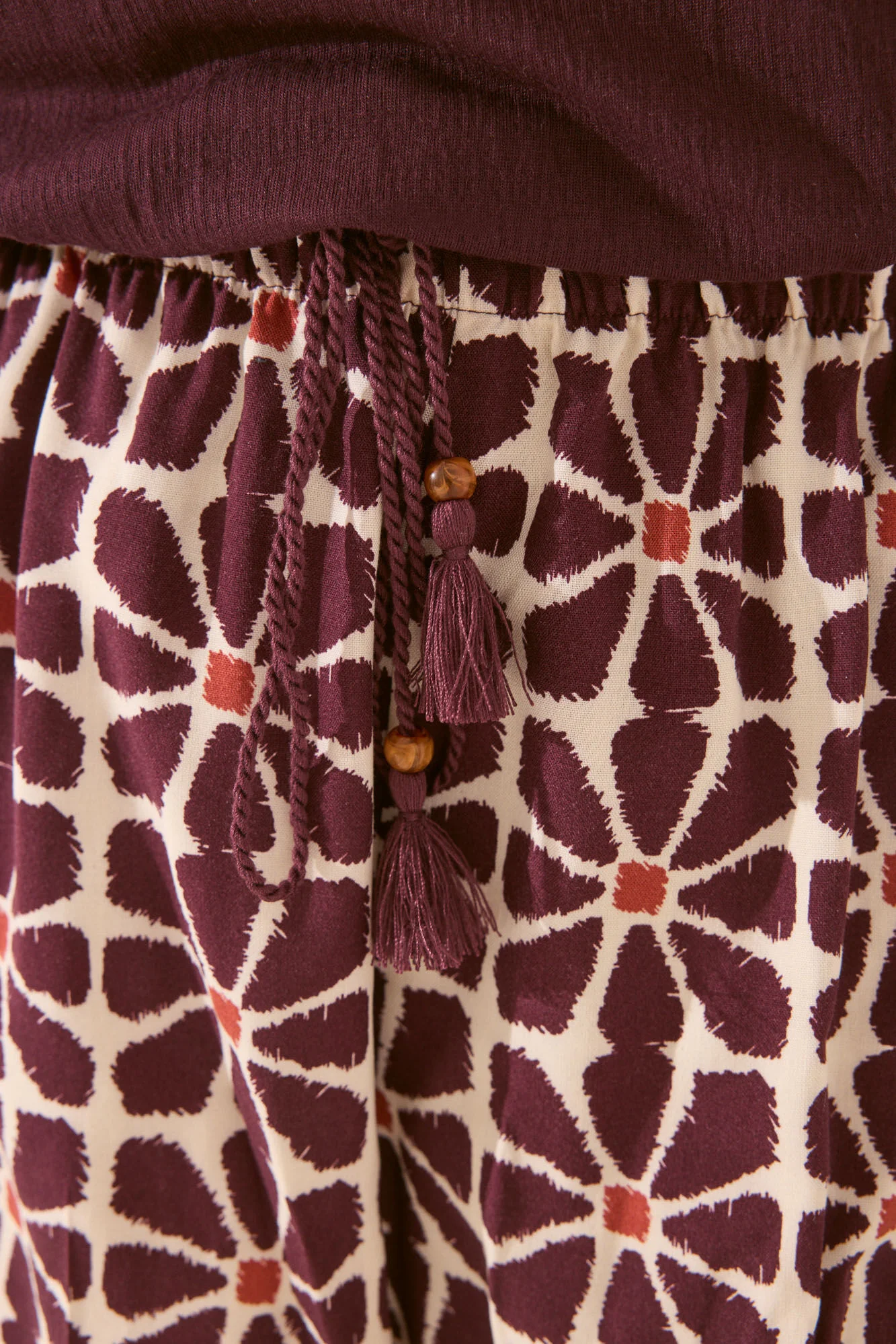 Viscose trouser with floral print - Image 3