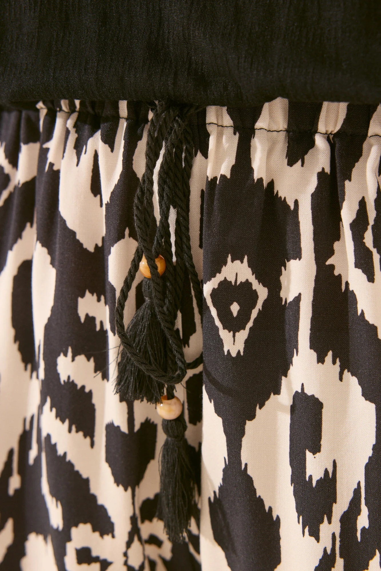Viscose trouser with ikat print - Image 3