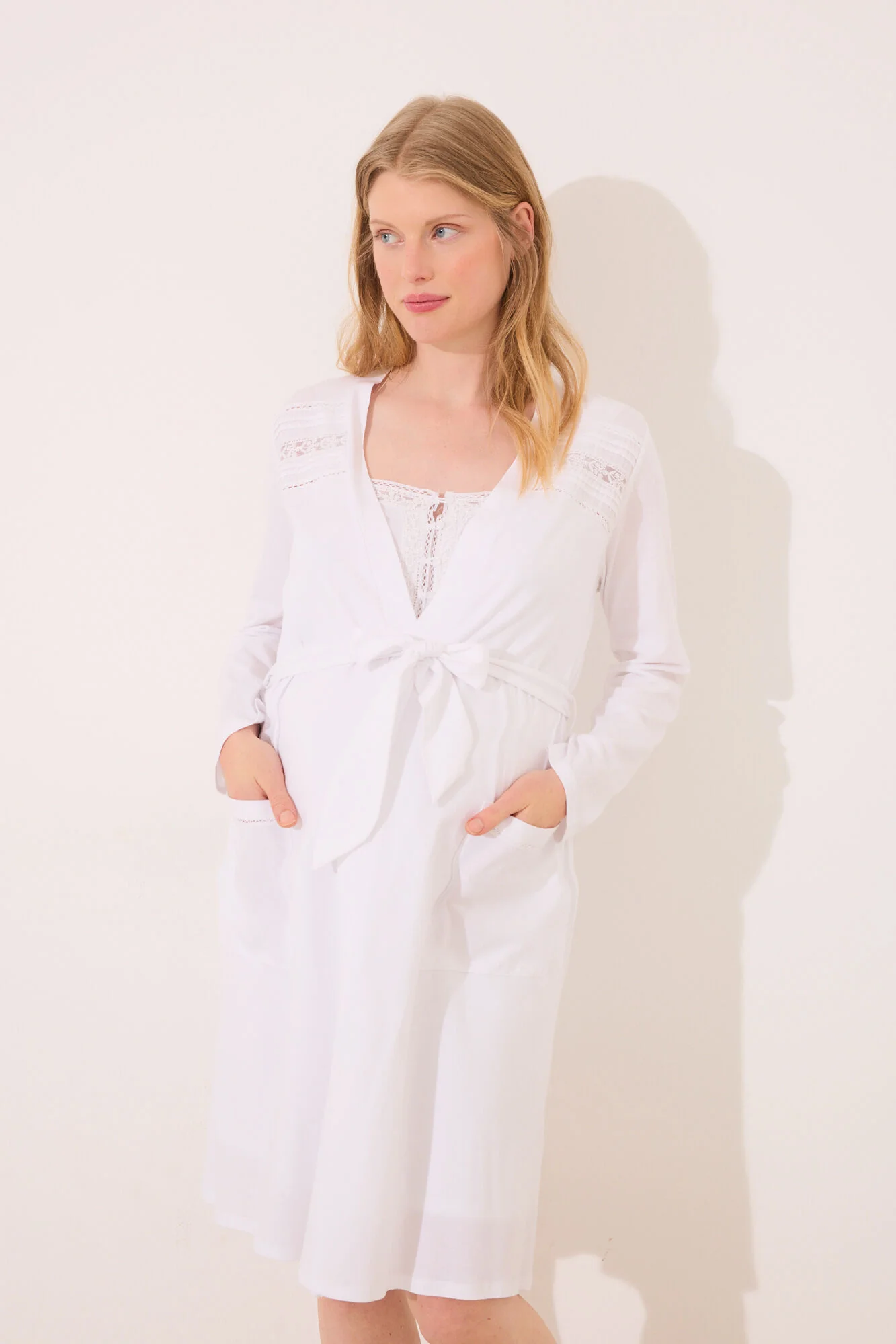 White " maternity " midi robe - Image 6