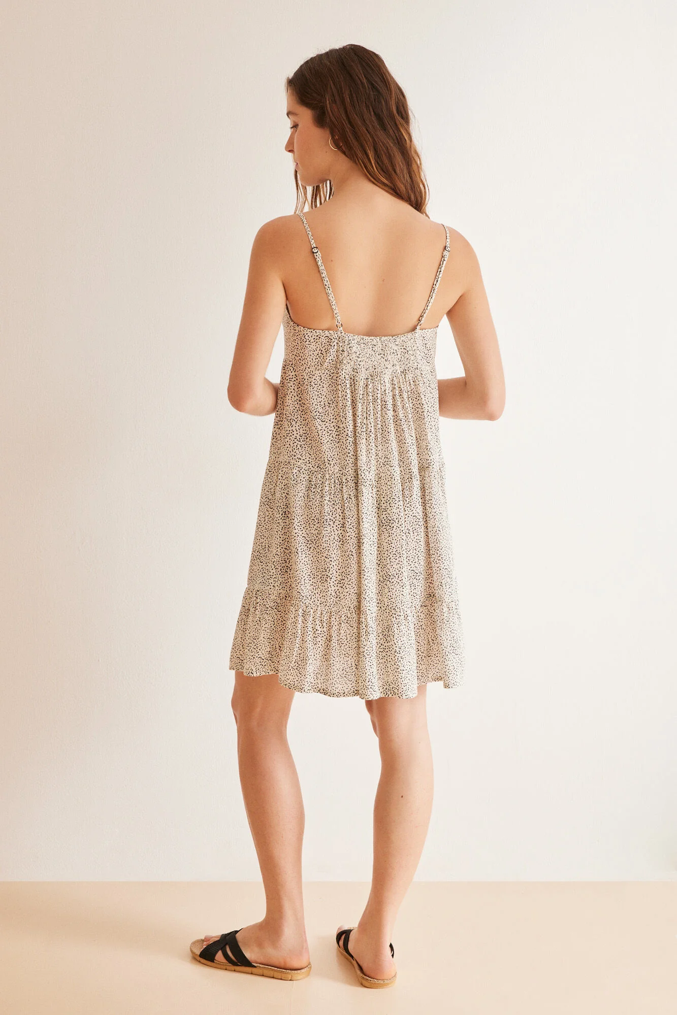 Short strappy dress with b & amp design; w - Image 4
